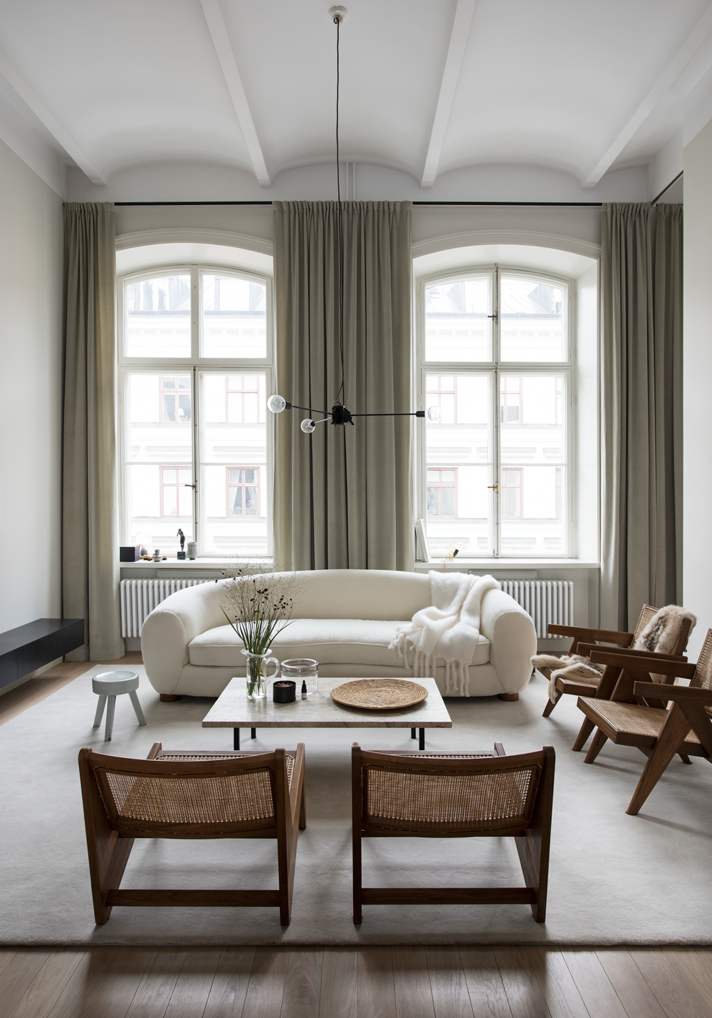 White Sofa Pros / Cons - Love Daily Dose