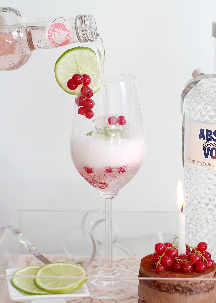 Bubbly Friday: Pink Birthday Bubbles (vodka - pink lemonade - lime)