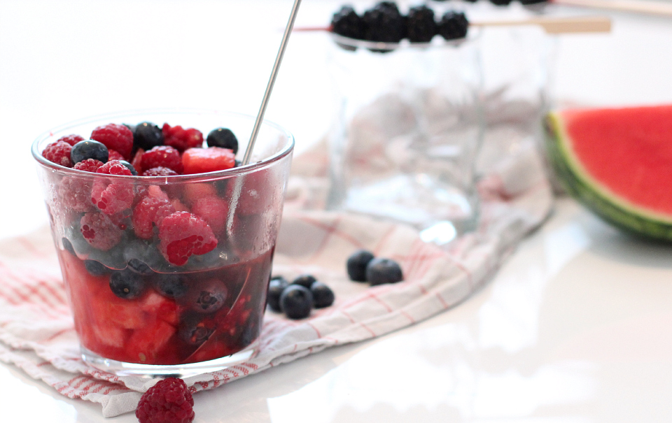 Bubbly Friday: berry blast with watermelon & martini bianco | The Daily Dose