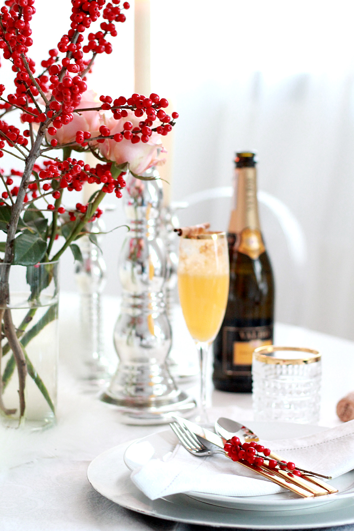 Festive Holiday Table Arrangement | The Daily Dose