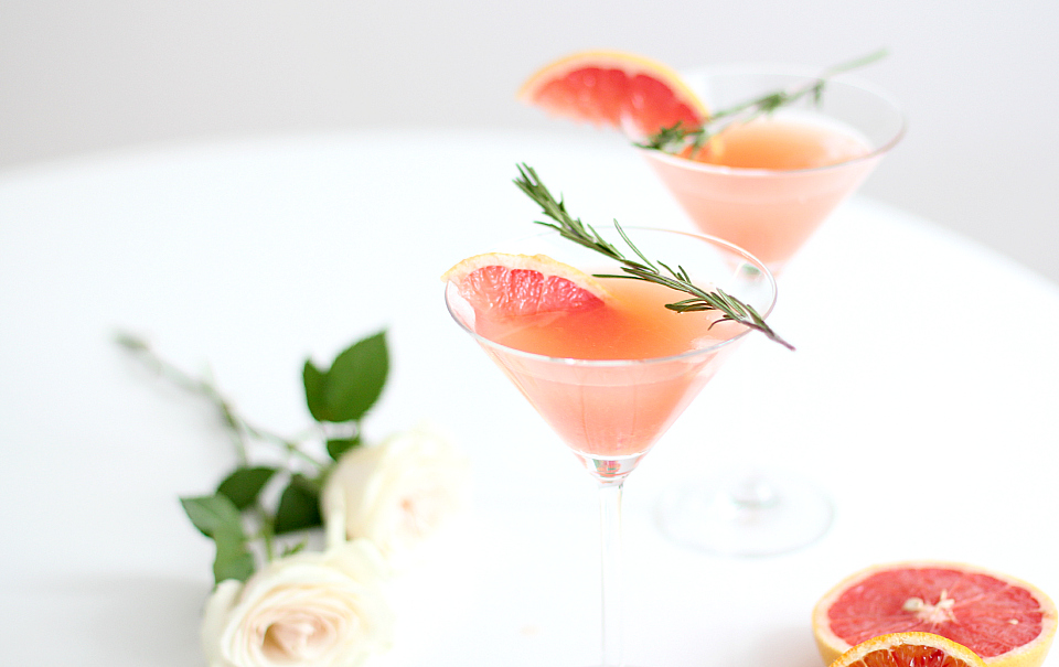 Blushing Kiss Martini | The Daily Dose