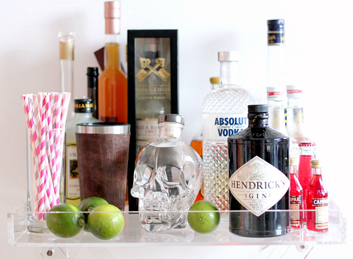 Bar Tray 101 - Styling Tips | The Daily Dose