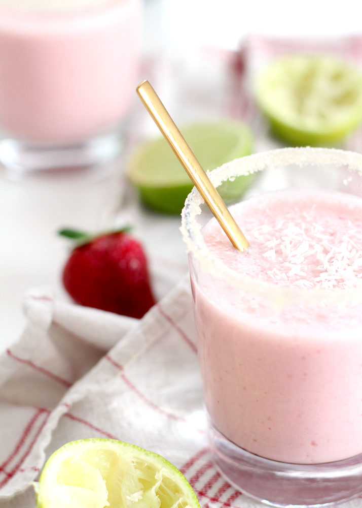 Strawberry Coconut Smoothie | Love Daily Dose