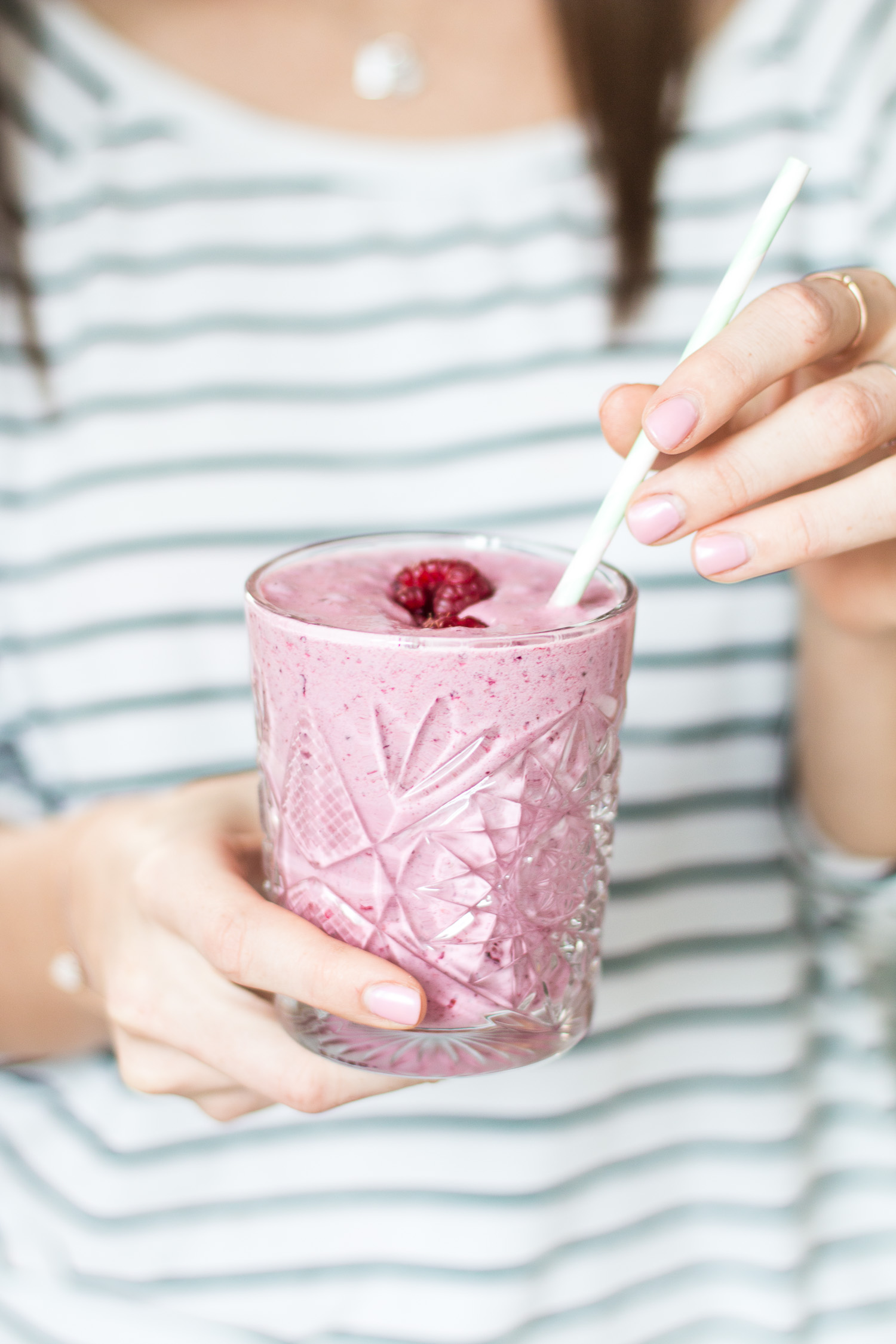 Berry Milkshake with Coconut Milk | The Daily Dose