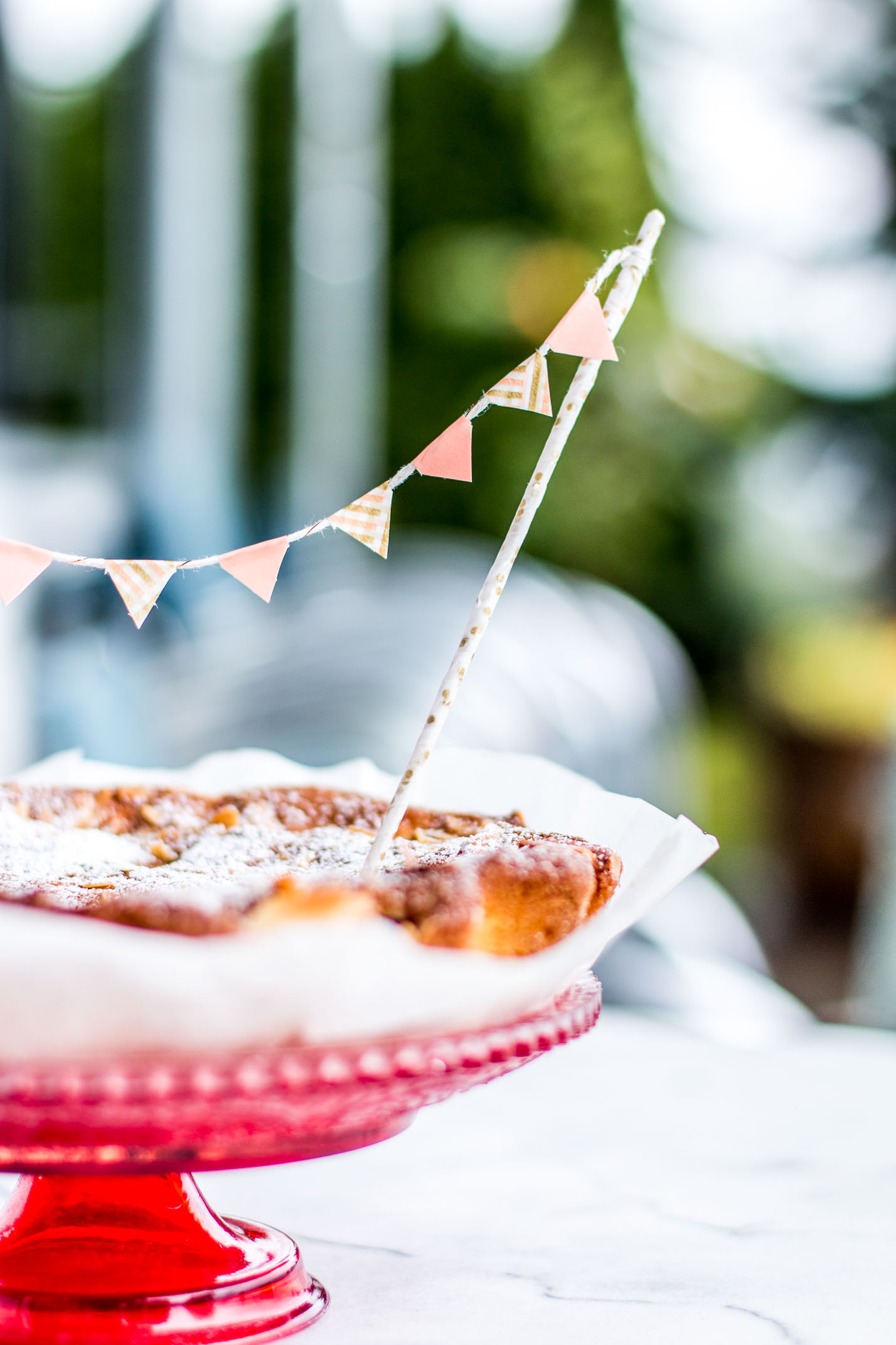Do It Yourself: Cake Bunting & Cake Flags | Love Daily Dose