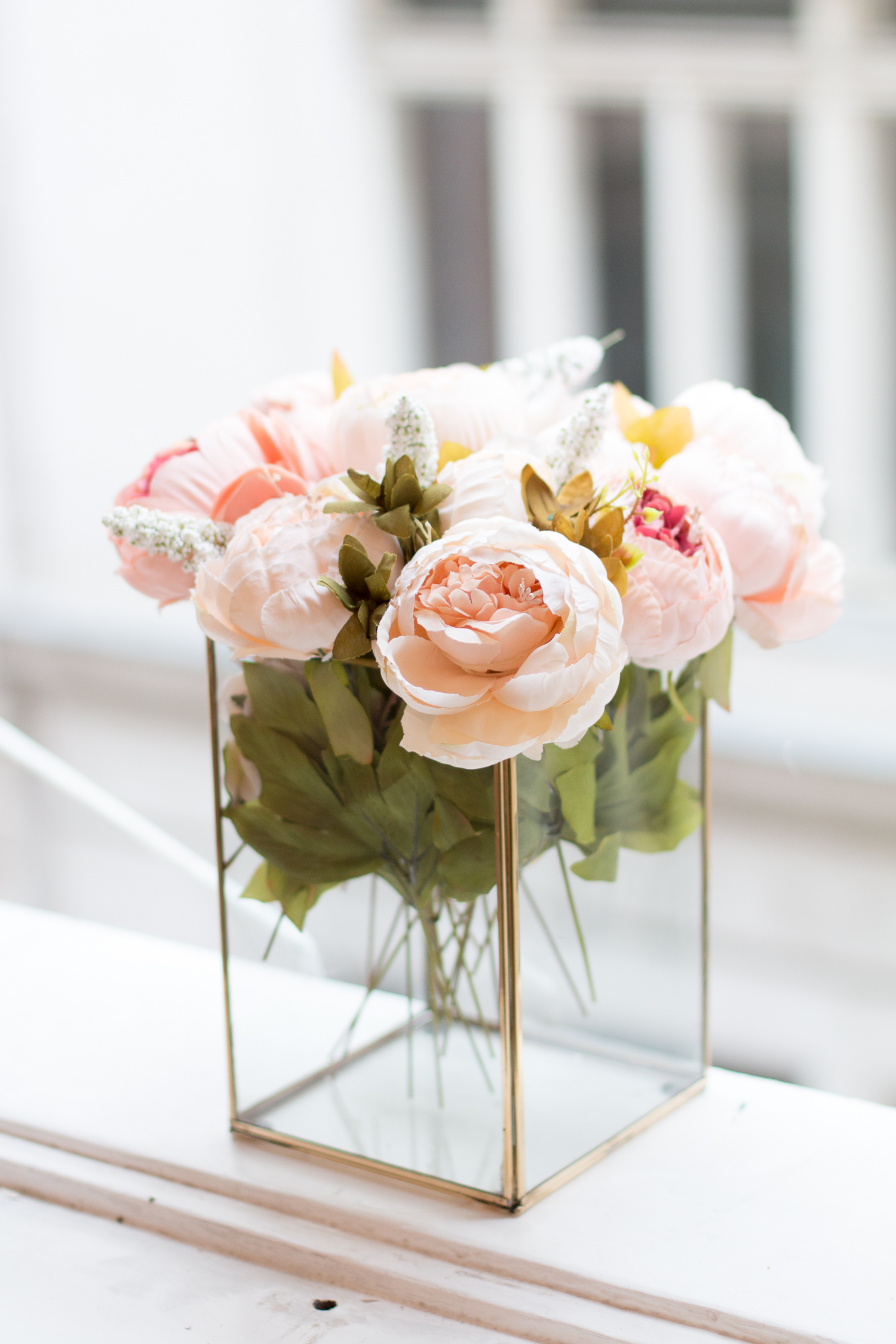 WE ARE FLOWERGIRLS Vienna - flower crowns for weddings | Love Daily Dose