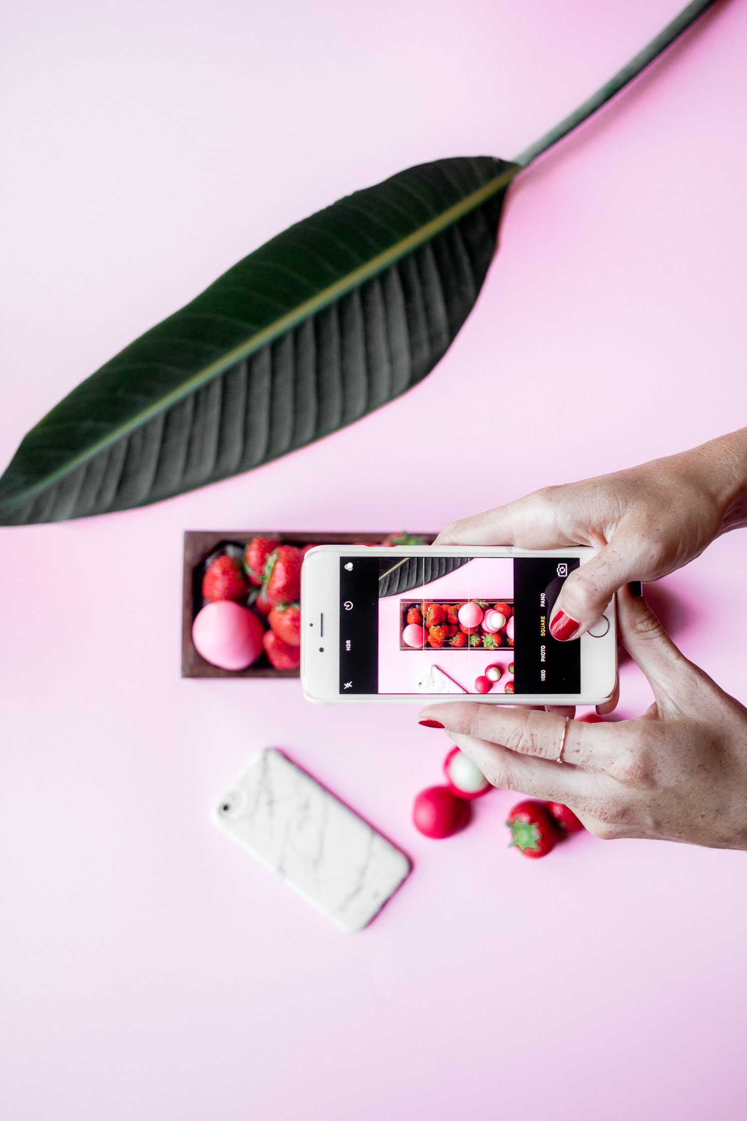 Instagram Photography, 10 Tips for A Good Flatlay | Love Daily Dose
