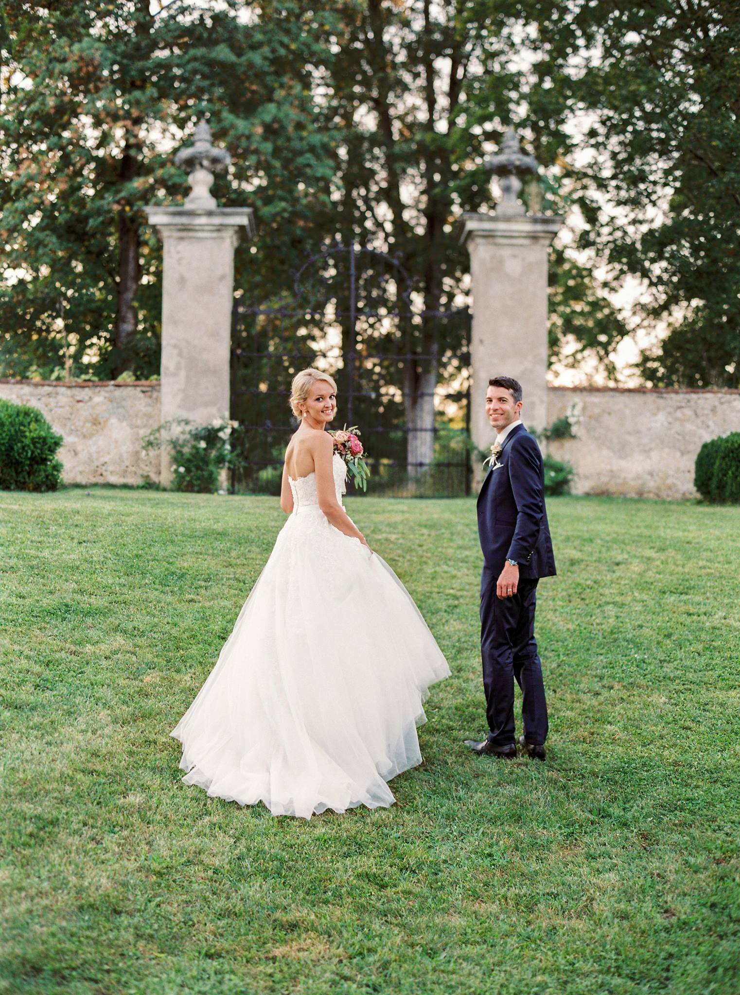 5 Wedding Photographers in Austria: Melanie Nedelko | Love Daily Dose
