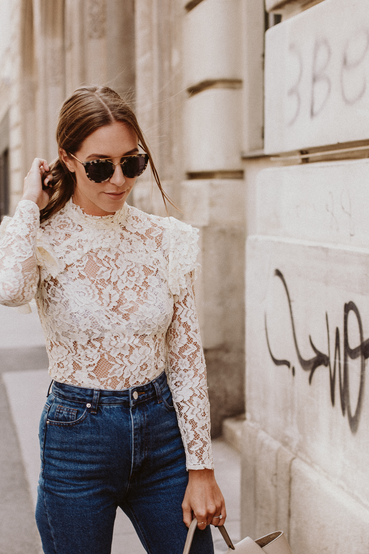 Editor's Pick: How To Wear White Lace | Love Daily Dose
