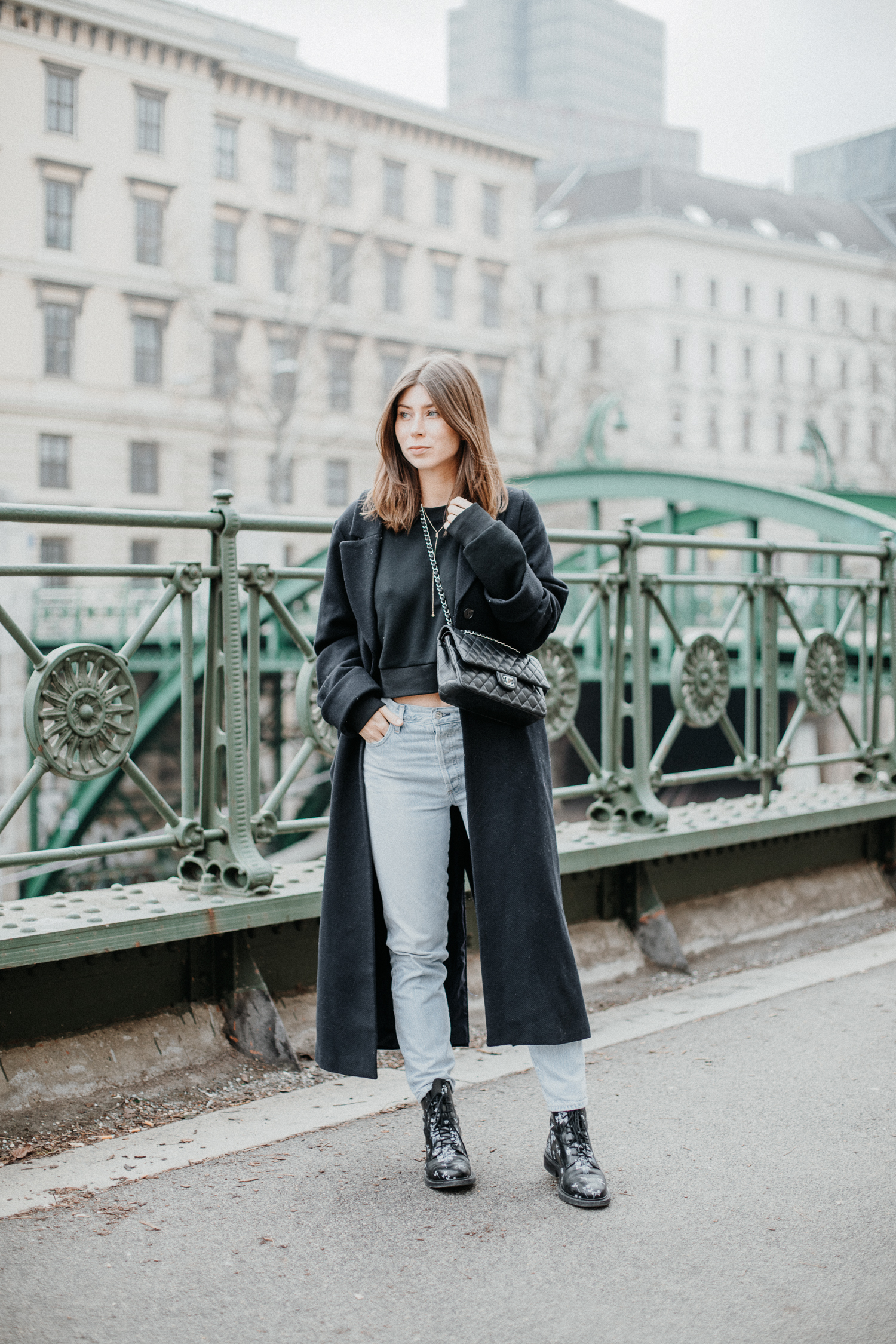 Editor's Pick: How to style a black Sweatshirt | Love Daily Dose