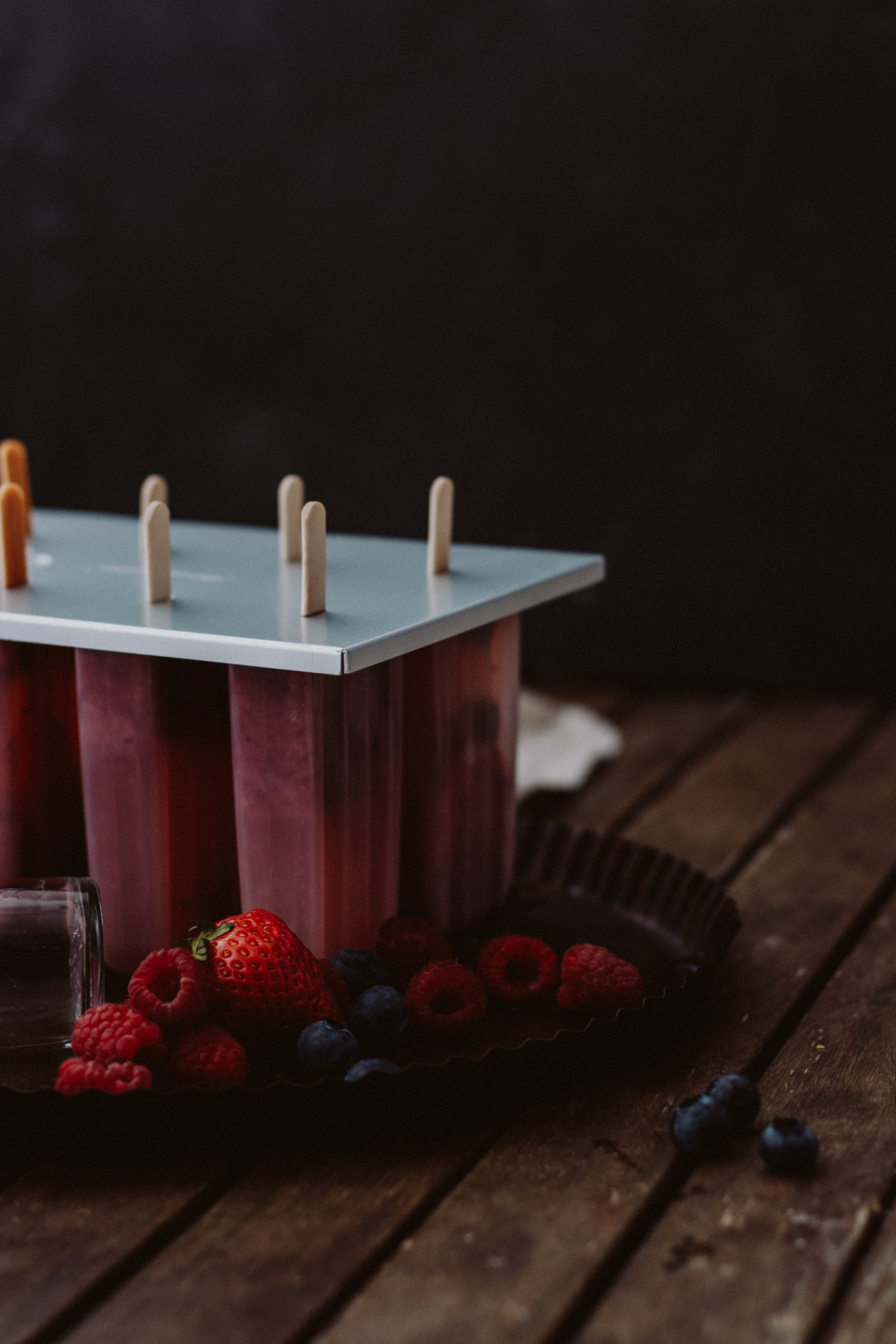 2019 The Daily Dose Bubbly Friday Berry Popsicles Rose